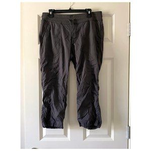 North Face Gray Aphrodite Capri - Size L